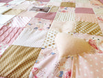 Atelier MiaMia snuggle blanket as a photo blanket roses knit and waffle old pink with pictures 17