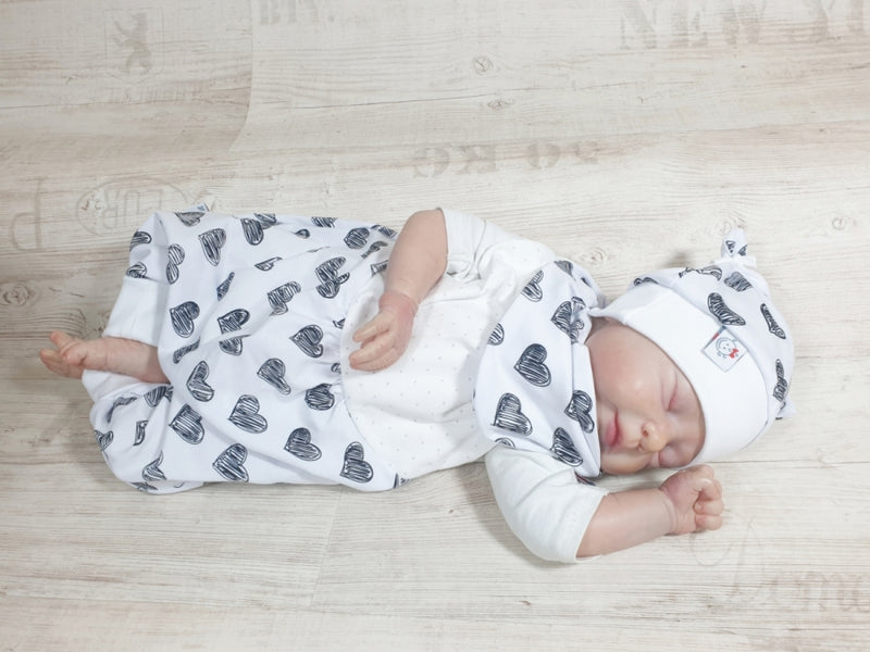 Atelier MiaMia romper short and long also as baby set hearts black and white 306