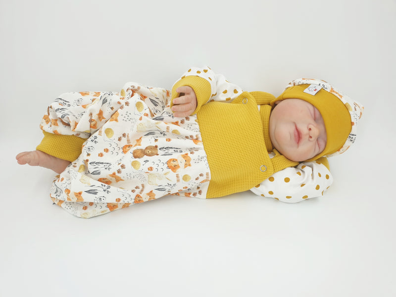 Strampler kurz und lang auch als Baby Set Bären Microwaffel Senf gelb 408 von Atelier MiaMia