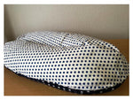 Atelier MiaMia cuscino per allattamento o cuscino per traversina laterale cuscino per posizionamento stelle e puntini blu scuro 74