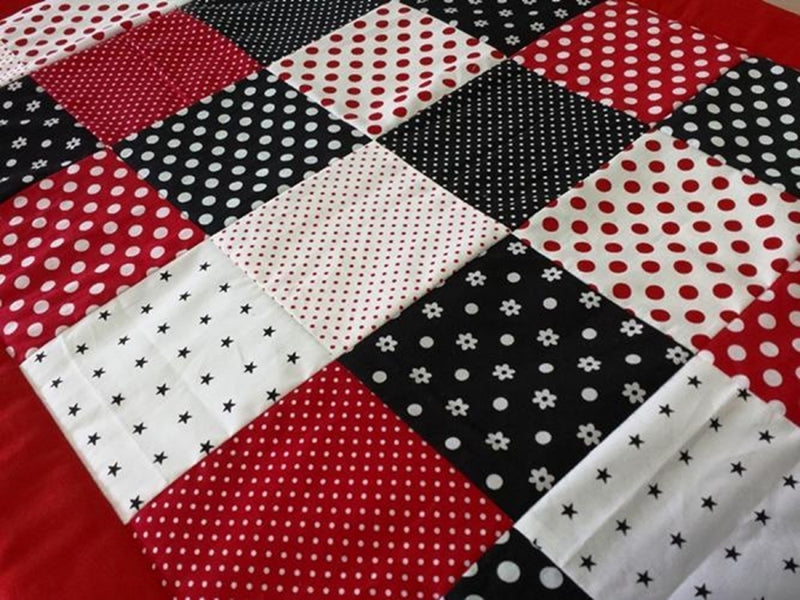Atelier MiaMia blanket patchwork dots stars red brown black with embroidery 7