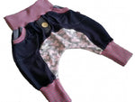 Popo Pumphose Gr. 46-110 auch als Set mit Mütze und Tuch rosa Kreuze Jeans 8 von Atelier MiaMia