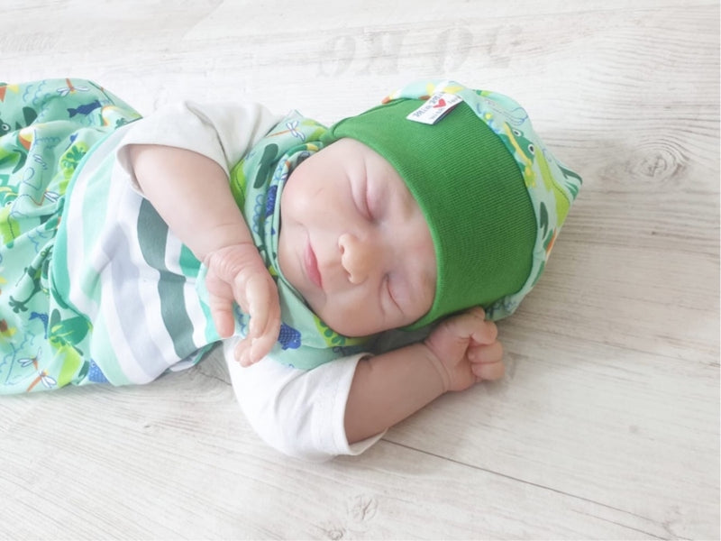Atelier MiaMia Beanie Set Hat and Scarf Baby Frog King No. 259
