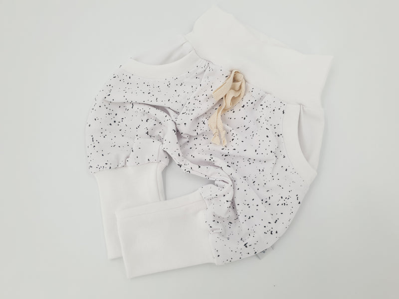 Atelier MiaMia Cool bloomers or baby set short and long white small dots black