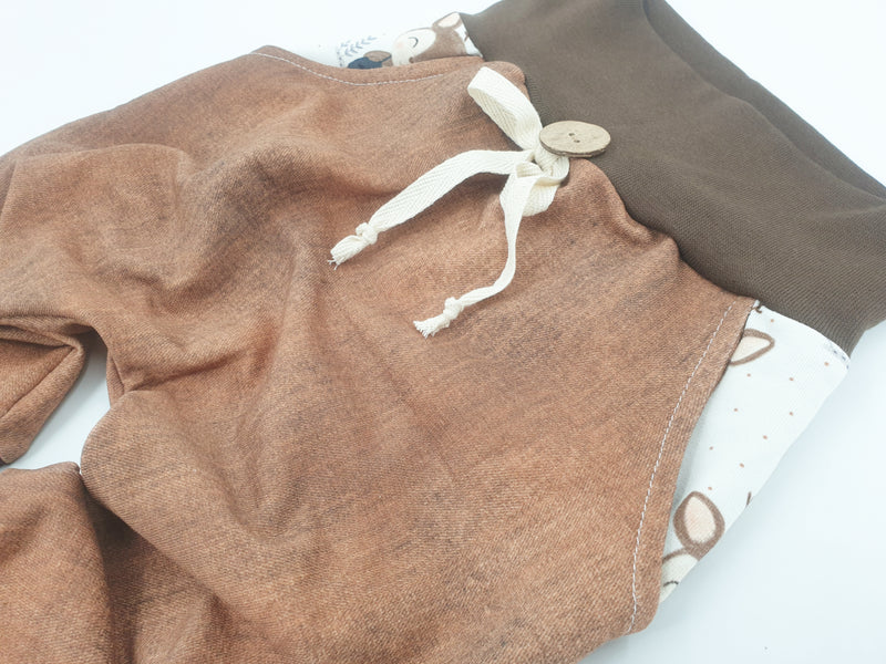 Coole Pumphose oder Babyset kurz und lang braun Jeansoptik von Atelier MiaMia